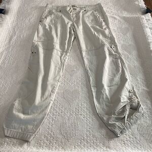 Y2K Lei Bedazzled Pants (17)